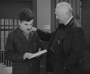 Charly Chaplin, voilà ce que tu dois faire